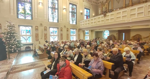 Kolędowali z klerykami