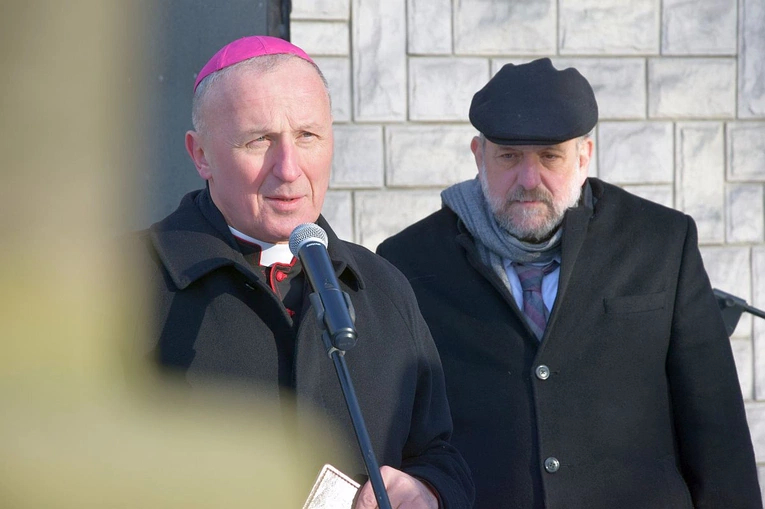 Wspólna modlitwa z udzialem bp. Solarczyka i rabina Schudricha.