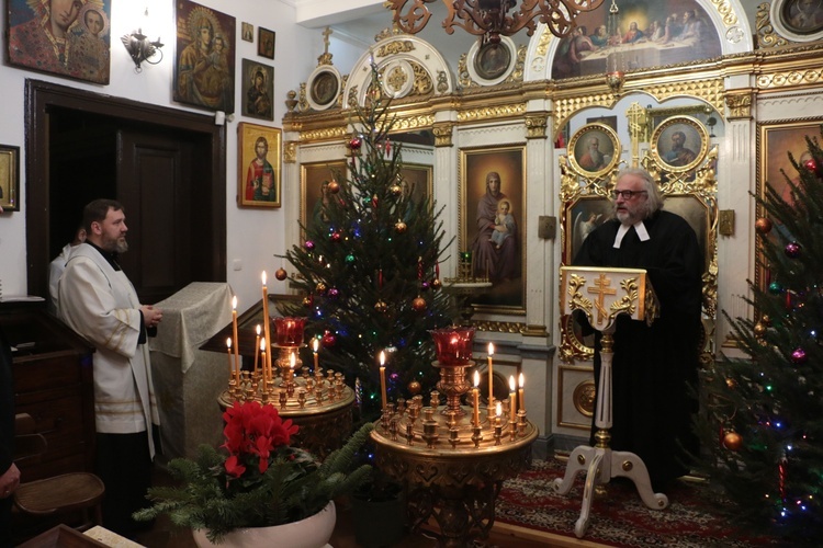 - Każdy chrześcijanin ma podporządkować się najważniejszemu przykazaniu miłości. Ono łączy nas wszystkich - podkreślił ks. Szymon Czembor, proboszcz parafii ewangelickiej w Płocku.