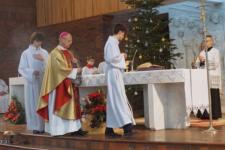 Eucharystia przy stajence betlejemkiej