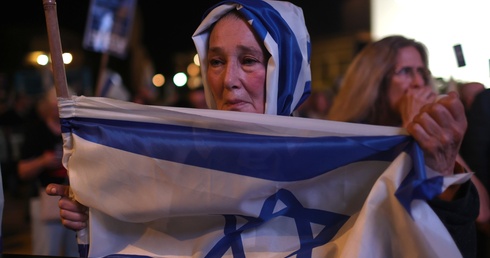 Izrael: Notowania rządu Netanjahu rekordowo niskie