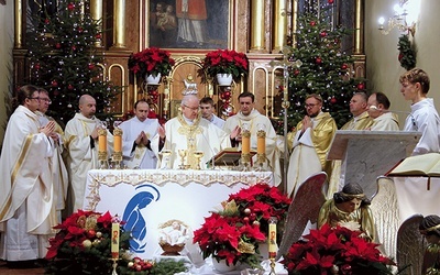 	Msza św. w 100. rocznicę urodzin ks. Józefa Łabędzia SSP sprawowana pod przewodnictwem metropolity lubelskiego.