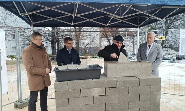 Chorzów. Ruszyła budowa poradni dziecięcej przy Zespole Szpitali Miejskich