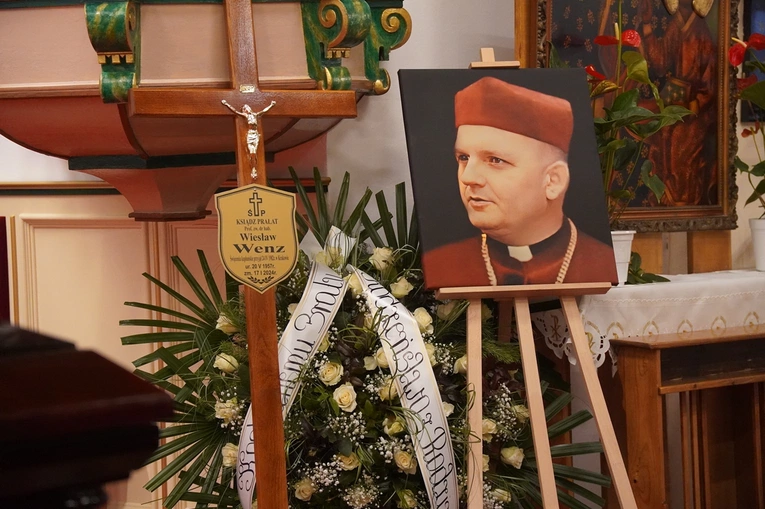 Uroczystości pogrzebowe śp. ks. prof. Wiesława Wenza