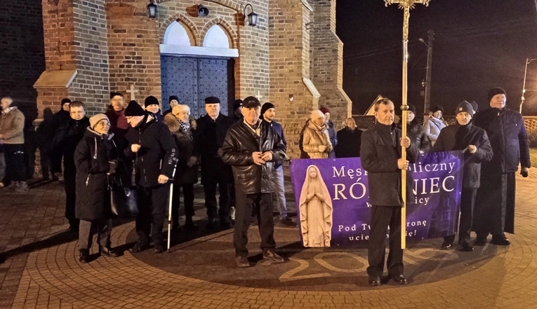 Zawierzali Maryi własną drogę nawrócenia i powołanie do podążania za Chrystusem. 