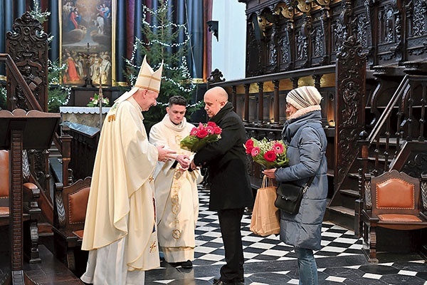 Za troskę gdańskiego Kościoła o pamięć o tragicznych wydarzeniach dziękował m.in. Piotr Tarnowski, dyrektor obozowego muzeum.