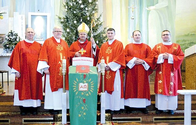 	Z okazji święta patronalnego spotkanie odbyło się w parafii Ducha Świętego w Krapkowicach-Otmęcie.