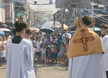 Film pokazuje historie księży,  którzy w niekonwencjonalny sposób przeżywają swoją kapłańską posługę.