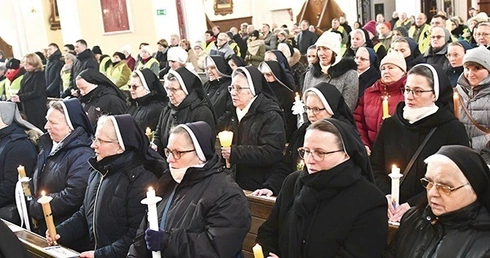 Pomódlmy się za osoby konsekrowane