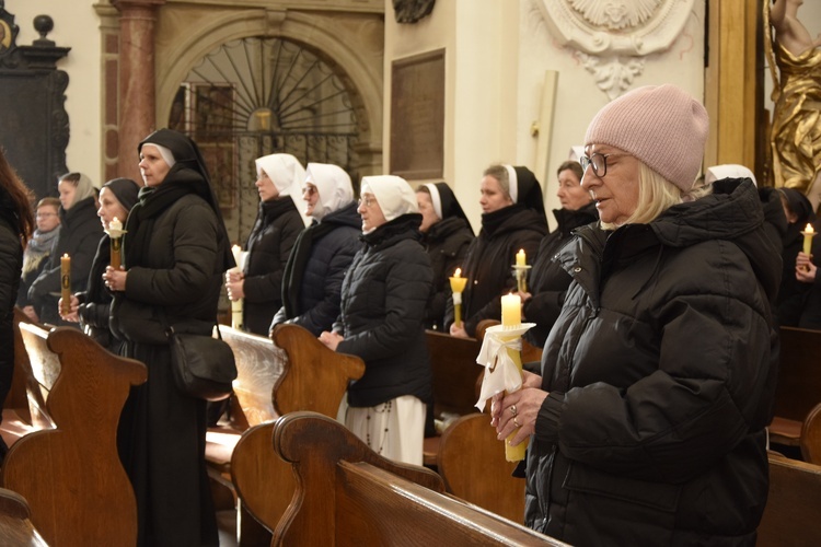 Łowicz. Dzień Życia konsekrowanego