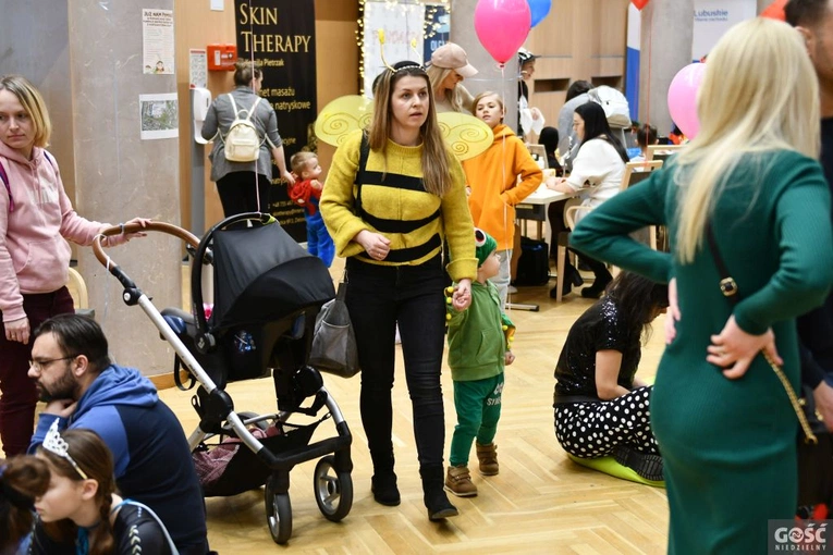 Zabawa i wsparcie budowy domu z hospicjum perinatalnym