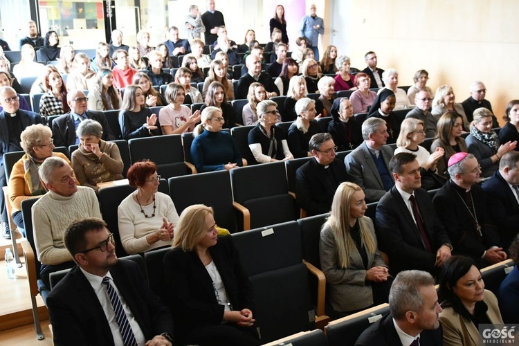 Prezentacja orędzia na Światowy Dzień Chorego i debata o zdrowiu psychicznym