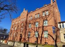 Rybnik. Były szpital, a dziś Edukatorium Juliusz 