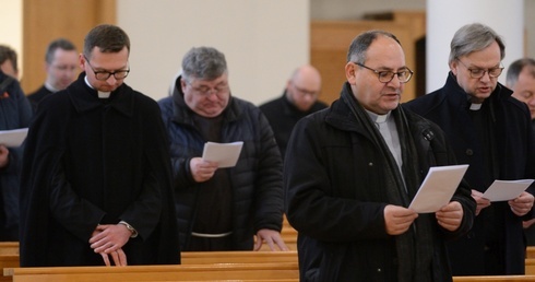 Księża wzięli udział w dniu skupienia przed Wielkim Postem