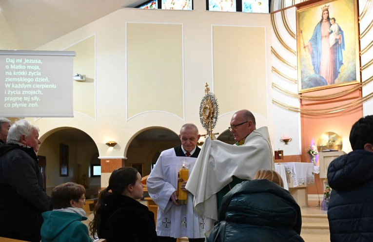 O. Robert Krawiec OFM Cap. i relikwie św. Ojca Pio w Cygańskim Lesie