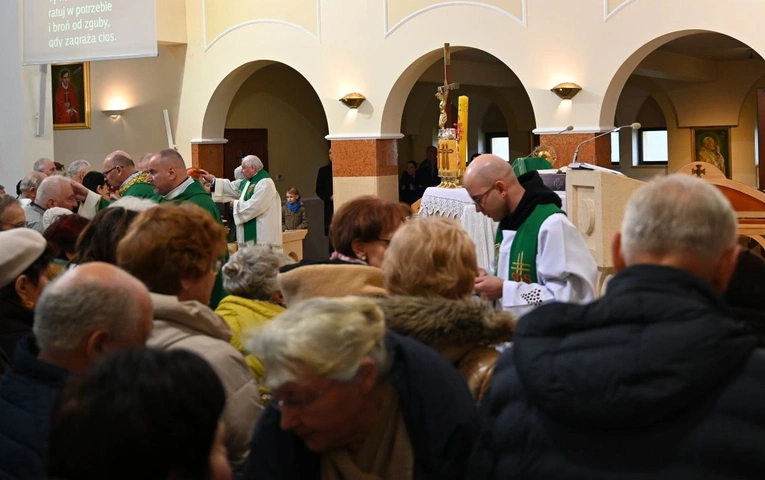 O. Robert Krawiec OFM Cap. i relikwie św. Ojca Pio w Cygańskim Lesie