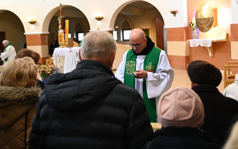 O. Robert Krawiec OFM Cap. i relikwie św. Ojca Pio w Cygańskim Lesie