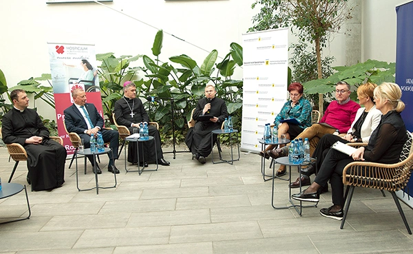 Konferencja na temat papieskiego orędzia odbyła się w jednym z usteckich sanatoriów.