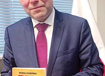 – To przedstawiciel pokolenia, które doszło do czegoś przez wysiłek i osobisty trud – mówił prof. Skibniewski.