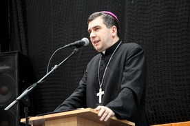 Bp Wojciech Osial o katechezie