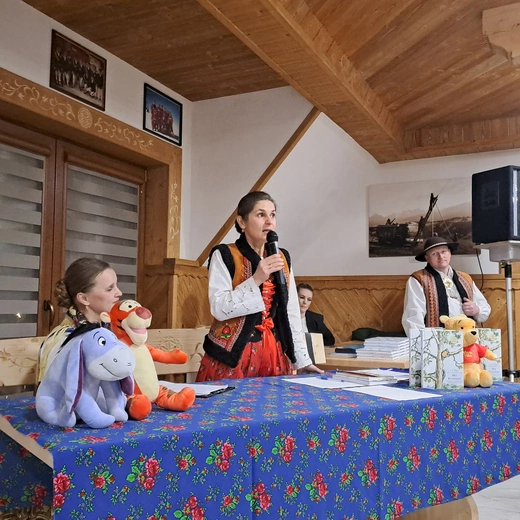 "Miś Kudłocek" w Zębie