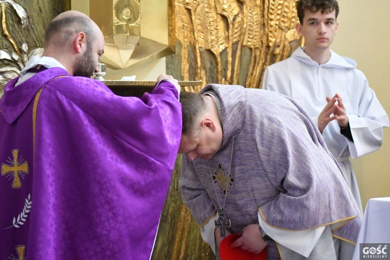 Środa Popielcowa na oazowych rekolekcjach w Rokitnie