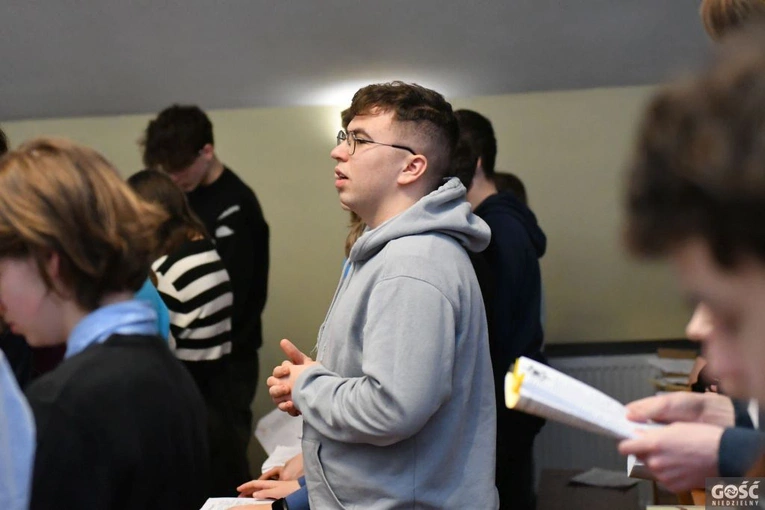 Środa Popielcowa na oazowych rekolekcjach w Rokitnie