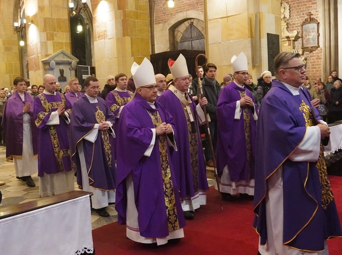 Środa Popielcowa w katedrze wrocławskiej