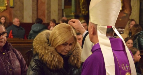 Liturgia Środy Popielcowej w sanktuarium w Paradyżu