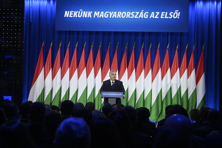 Orban: ratyfikujemy wejście Szwecji do NATO na początku sesji parlamentu