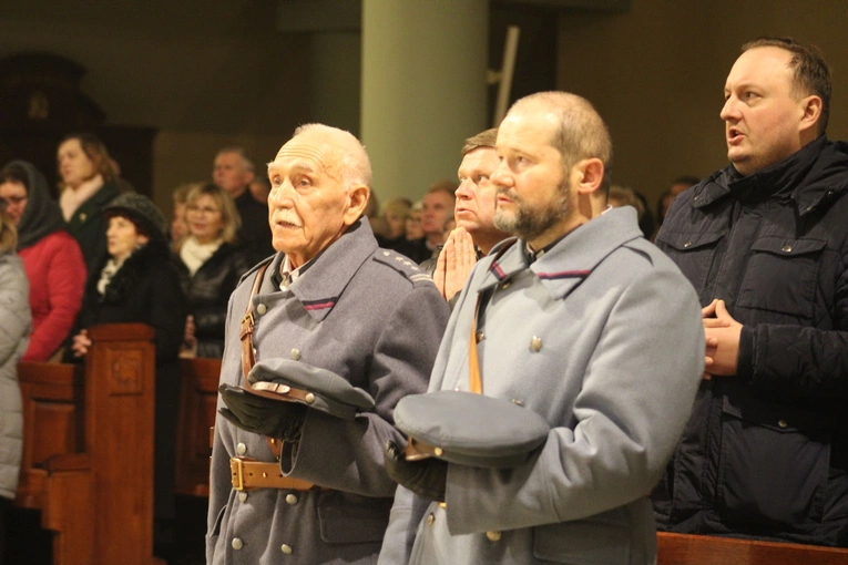 Ciechanów. Czuwanie w intencji ojczyzny