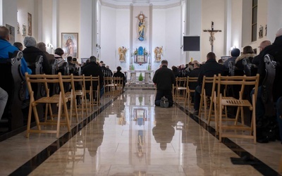 Dębica. Noc walki o błgosławieństwo dla Polski