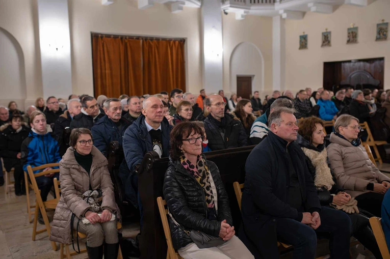 Dębica. Noc walki o błgosławieństwo dla Polski