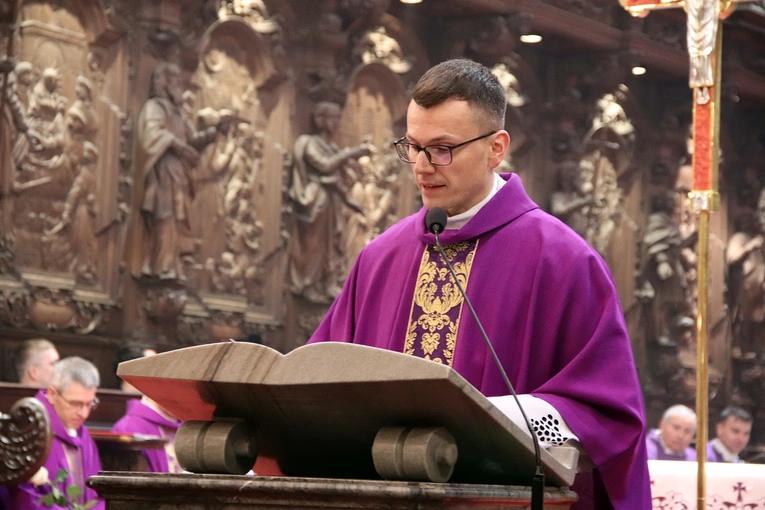 Przyjęcie posługi akolitatu w katedrze wrocławskiej 2024