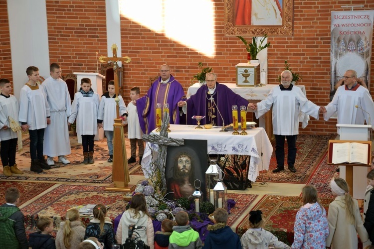 Parafia w Sadkowie gościła uczestników Pielgrzymki Podwórkowych Kół Różańcowych Dzieci.