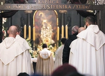 Mistrzowie drugiego planu. Kim są bracia zakonni?