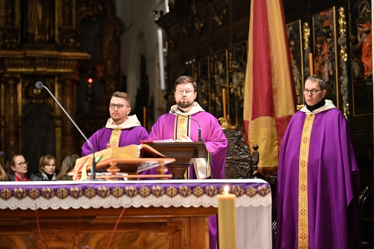 Obraz bł. s. Julii Rodzińskiej OP poświęcony