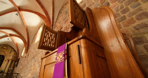Jak się dobrze spowiadać? Doradza ceniony spowiednik
