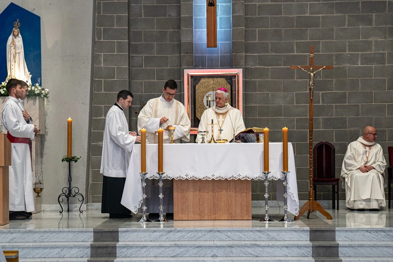 Katowice-Piotrowice. Święcenia diakona Mateusza Ochojskiego