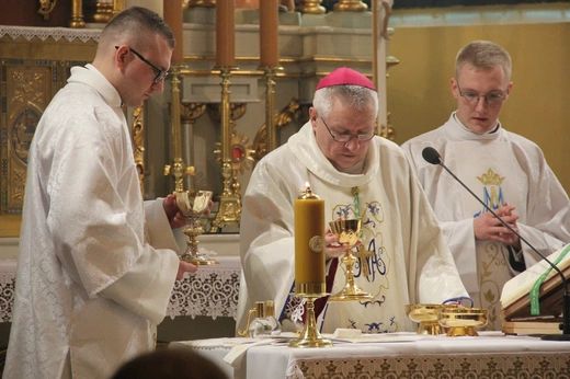 Ruda Śl.-Halemba. Święcenia diakonatu Pawła Dąbrowskiego