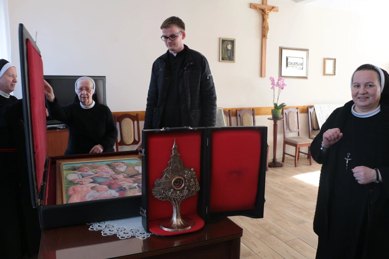 Płock. Peregrynacja relikwii bł. rodziny Ulmów