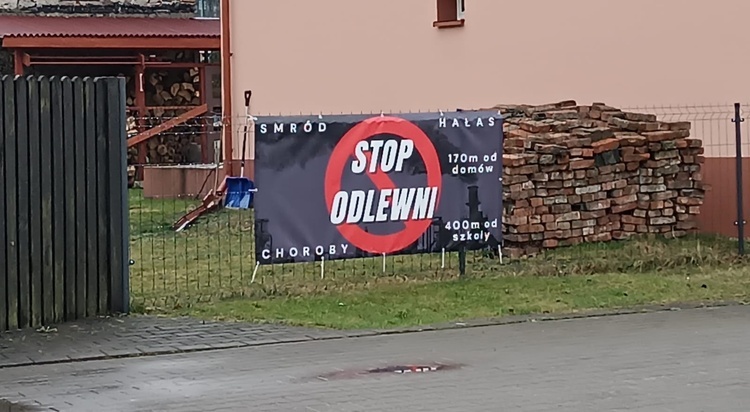 Dąbrowa Górnicza. Mieszkańcy w Tucznawie nie chcę odlewni