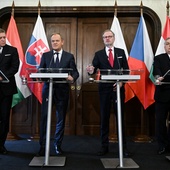 Premierzy Polski, Czech, Węgier i Słowacji komentują słowa Macrona o wysłaniu na Ukrainę zachodnich wojsk