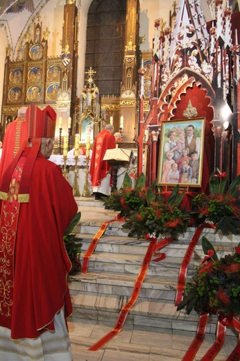 Ciechanów. Peregrynacja relikwii bł. rodziny Ulmów