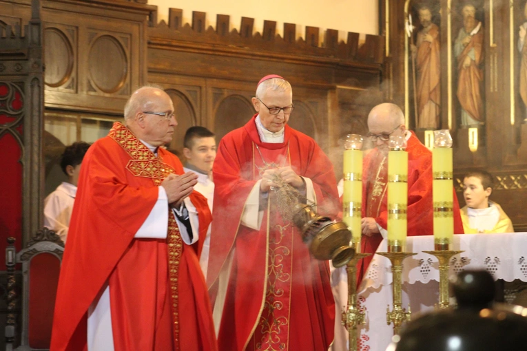 Ciechanów. Peregrynacja relikwii bł. rodziny Ulmów