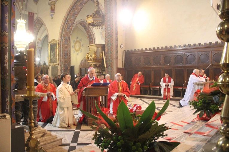 Ciechanów. Peregrynacja relikwii bł. rodziny Ulmów