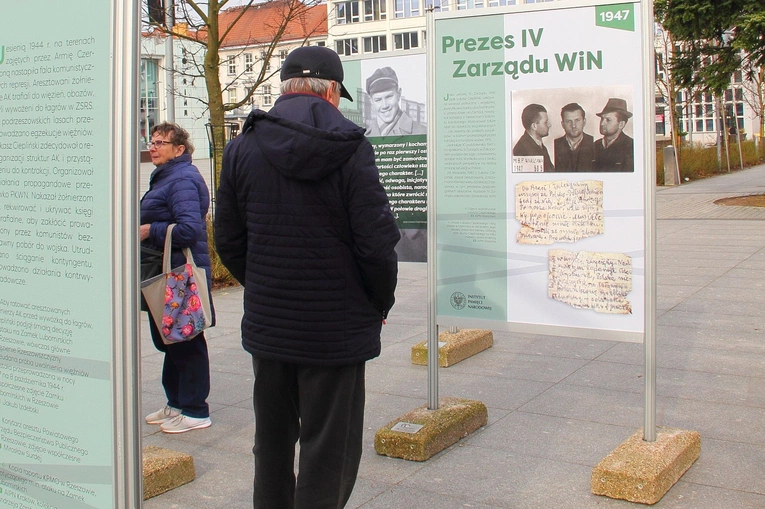 Wystawa plenerowa w Koszalinie