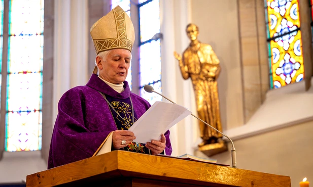 Bp Szkudło: cześć oddawana „wyklętym” nie oznacza gloryfikacji przemocy czy nienawiści, lecz uznanie dla ich odwagi, patriotyzmu i niezłomnej postawy wobec okupanta 