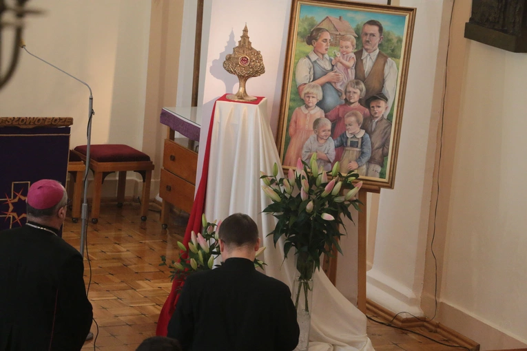 Płock. Ostatni dzień peregrynacji relikwii bł. rodziny Ulmów