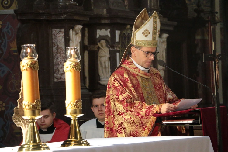 Płock. Zakończenie peregrynacji relikwii błogosławionej rodziny Ulmów